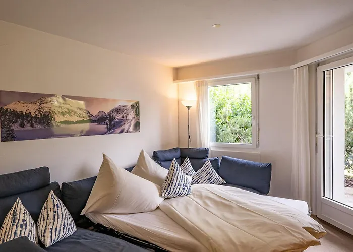 Chesa Flora 53 Apartment *