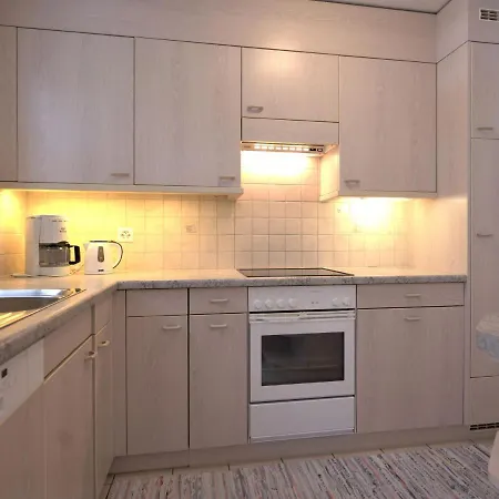 Appartamento Chesa Flora 53 By Interhome