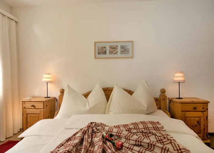 Chesa Flora 53 By Interhome 公寓